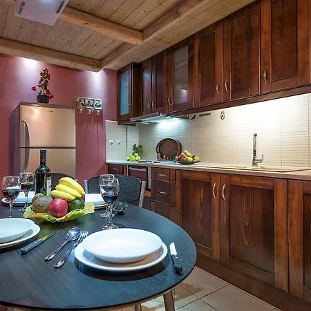 Apartment Dantes Maisonettes *